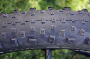 schwalbe-jumbo-jim-fat-bike-tire01-600x399